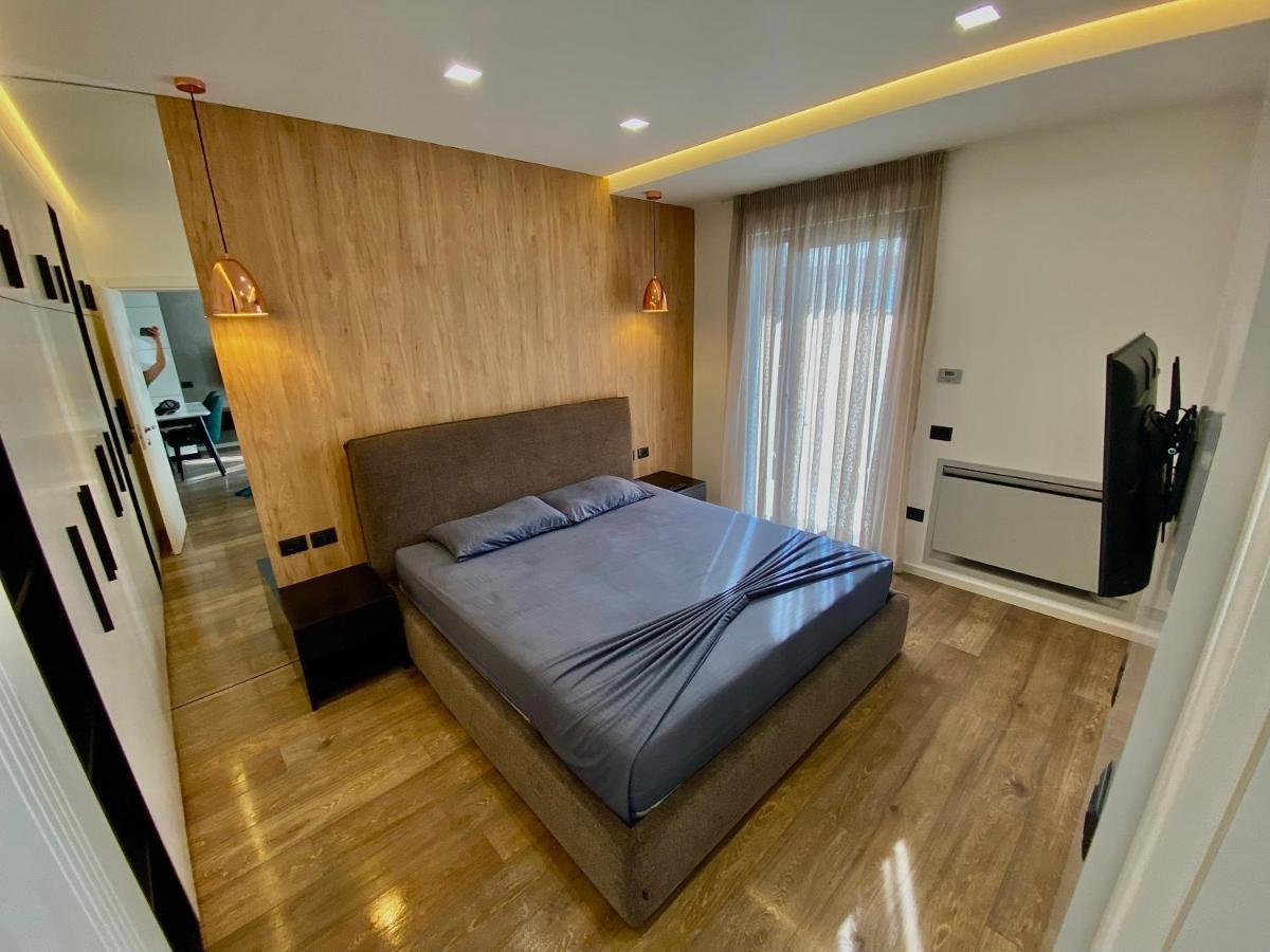 Appartement Lux 02 + Free Parking Post